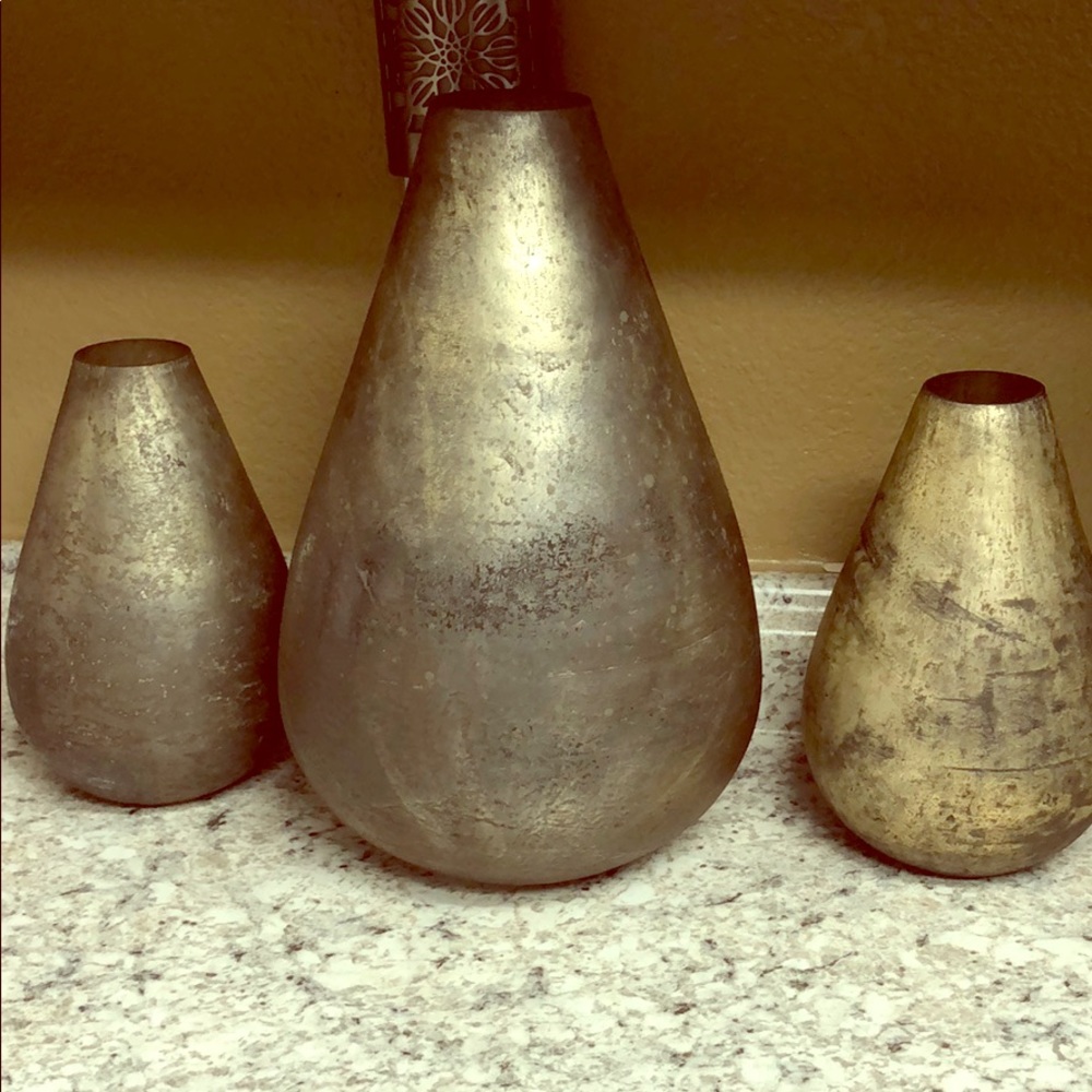 Threshold vase gold and silver made in India